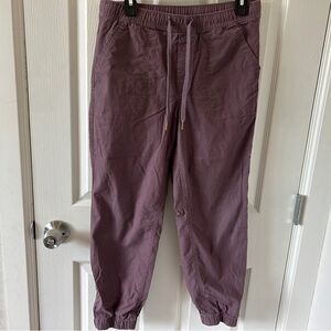 Eddie Bauer Women’s Pants, Size 6, Joggers, Eggplant Purple, outdoorsy